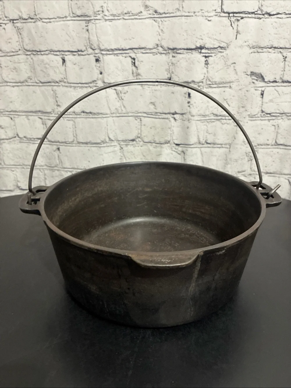 VINTAGE WAGNER WARE SIDNEY O 1268 C DUTCH OVEN With Wagner C -8 LID BAIL HANDLE